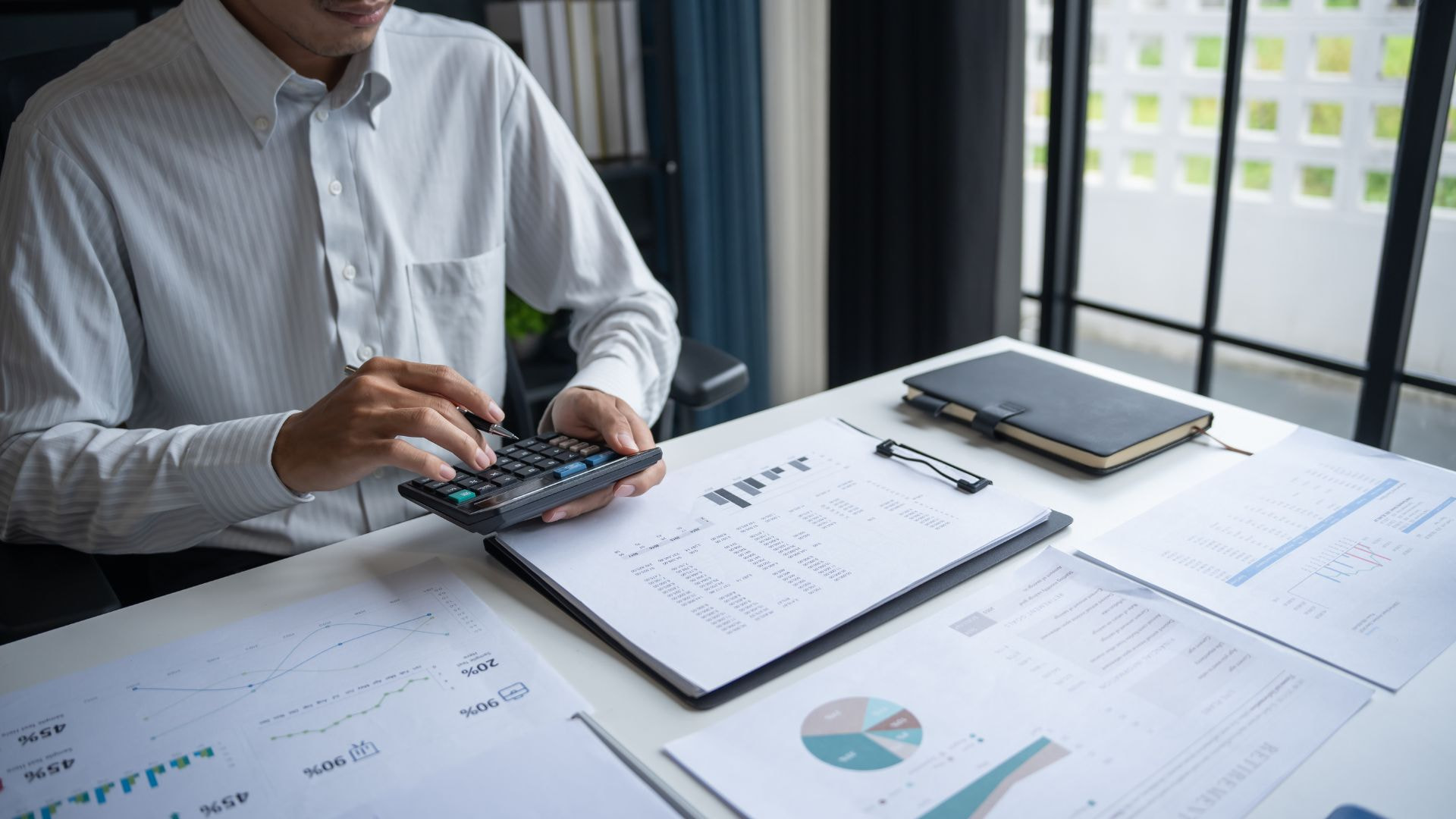 VFRS Khác IFRS Ở Đâu? Những Điểm Cần Biết Khi So Sánh Chi Tiết VFRS Và IFRS
