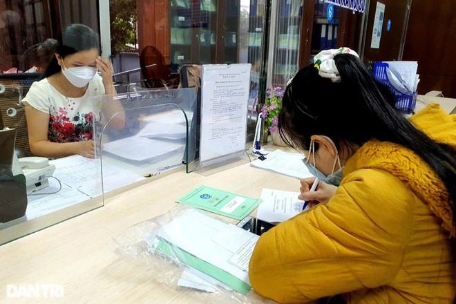 Thủ tục để người lao động đang đóng bảo hiểm thất nghiệp nhận tiền theo Nghị quyết 116